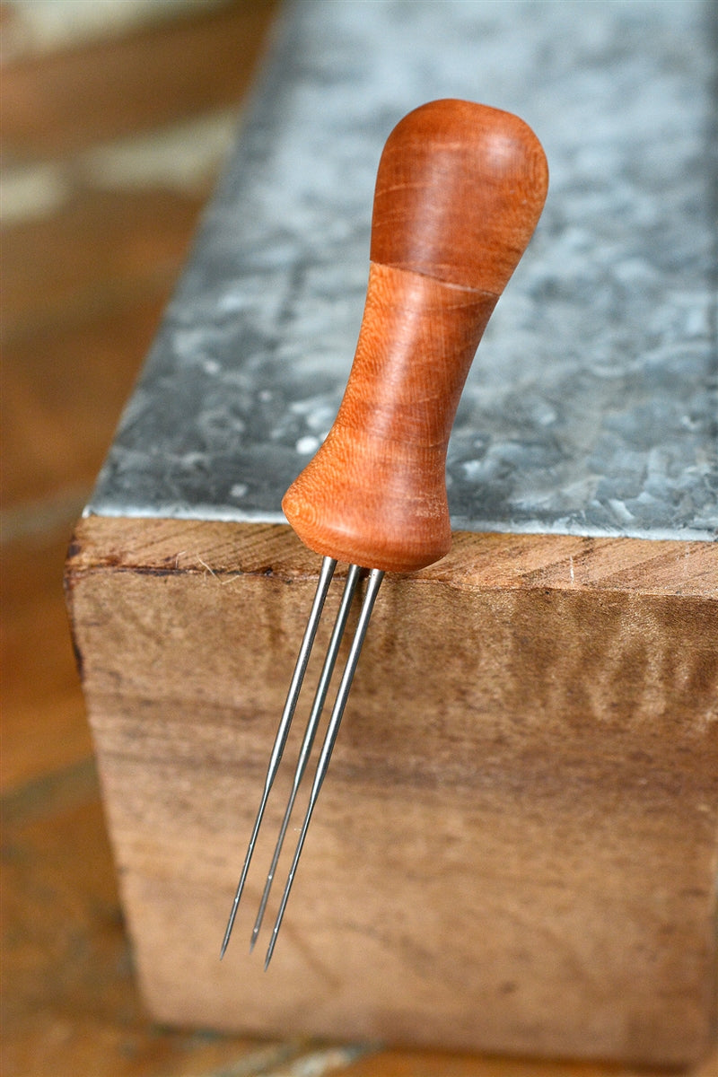 Sarafina Wooden Needle Felting Tool – Sarafina Fiber Art