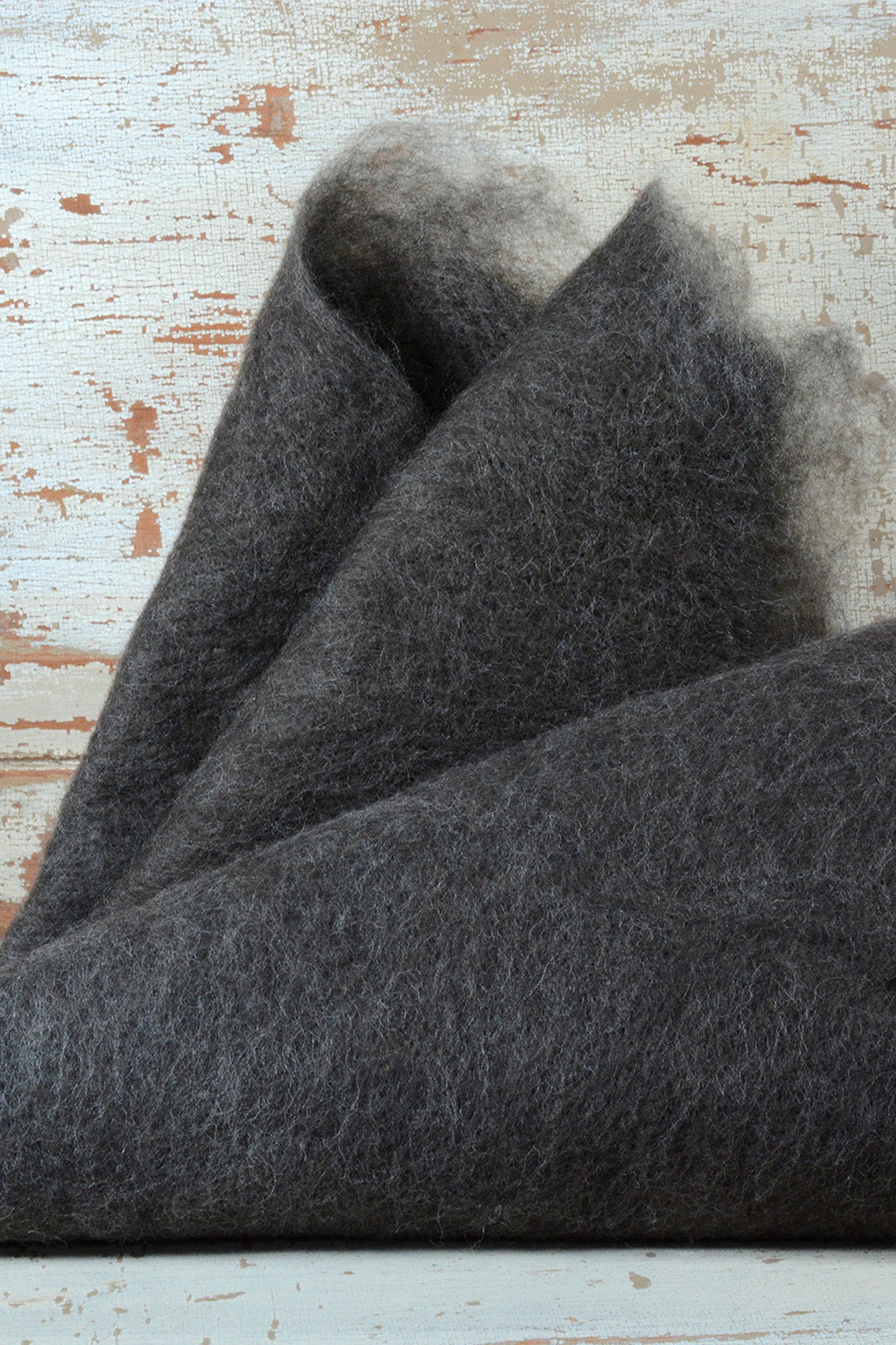 Imprimatura Prefelt: Carbone (Dark Gray)