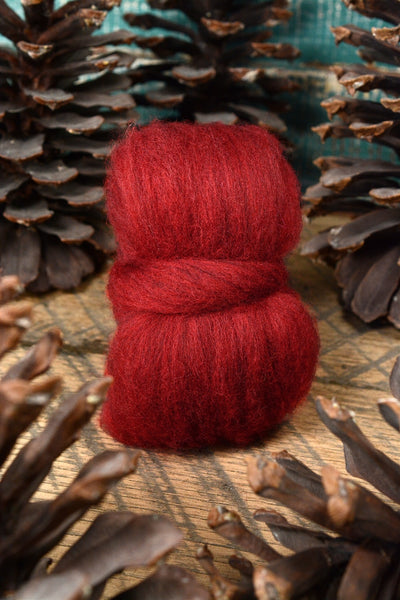 Red Santa House Carded Roving