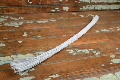 Cloth Wrapped Wire: 22 Gauge - White